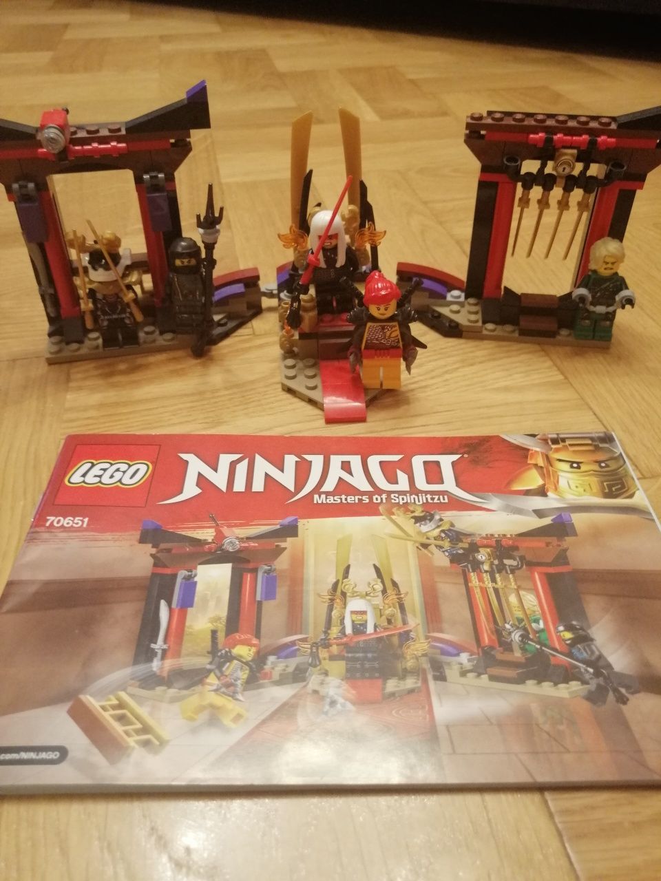 Zestaw Lego Ninjago Starcie w sali tronowej