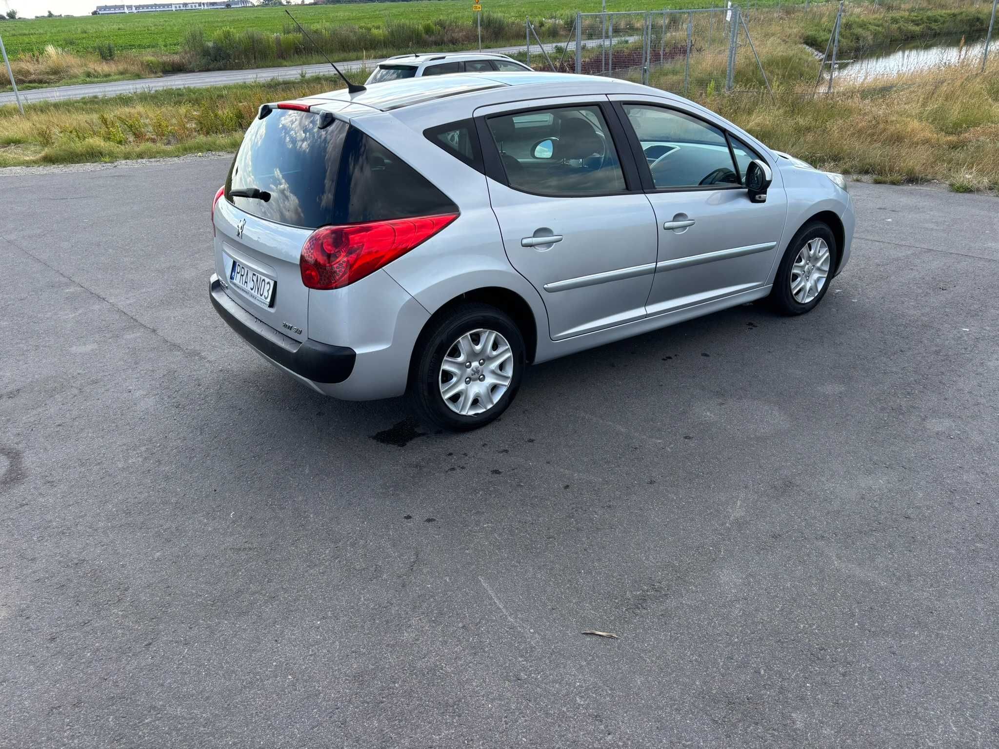 Peugeot 207 kombi 1.6 HDI 90 koni