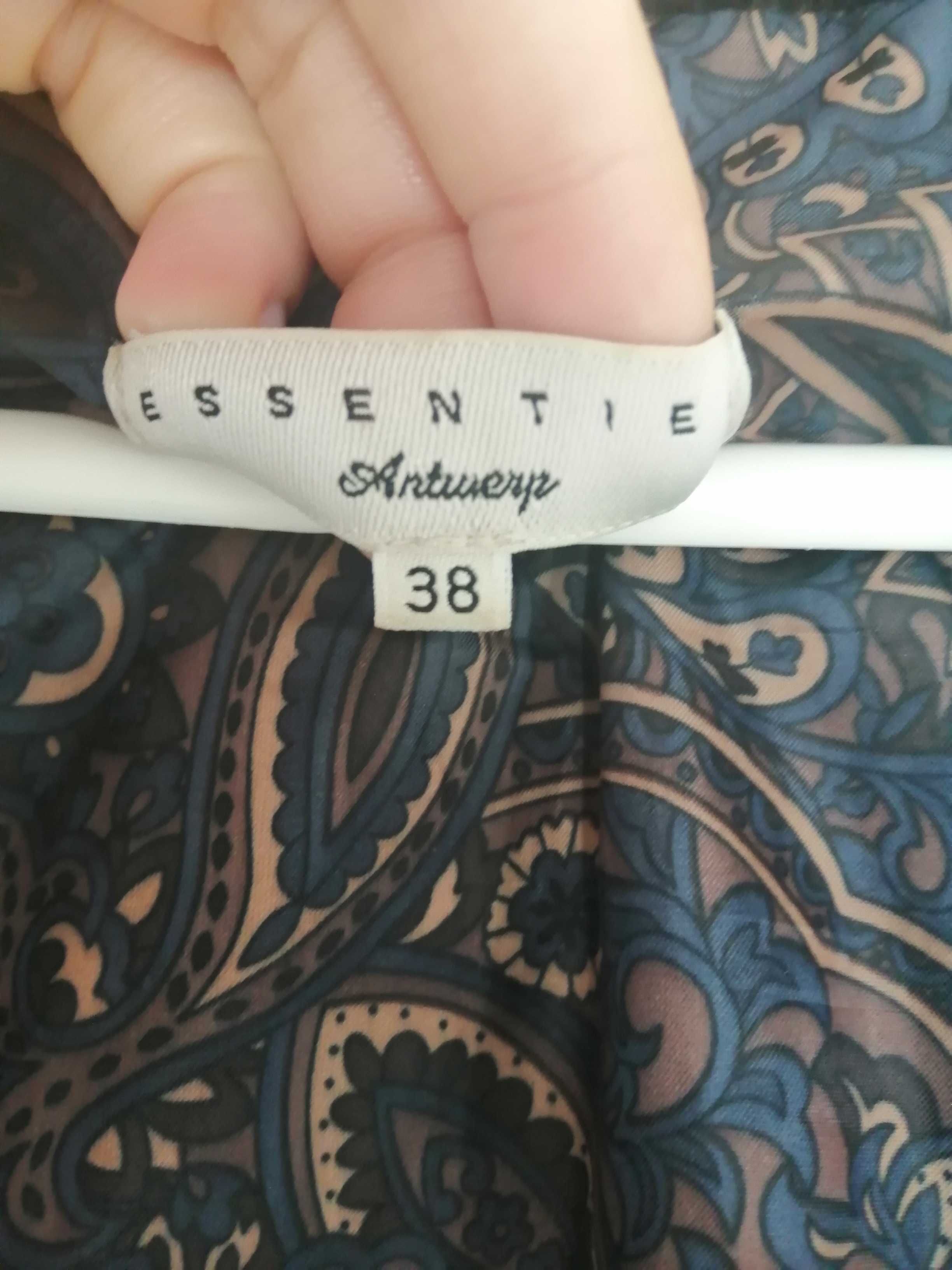 Kamizelka essentiel 38