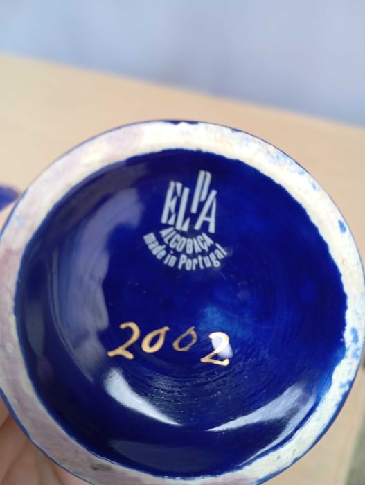 Jarra e guarda joias de porcelana