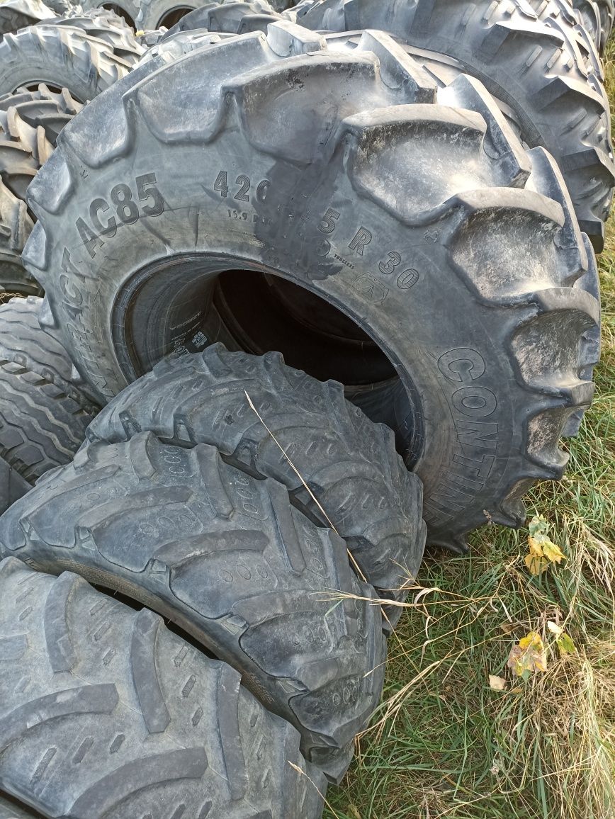 Opona jak nowa Continental AC 85 420/85 R - 30 (16.9) po naprawie