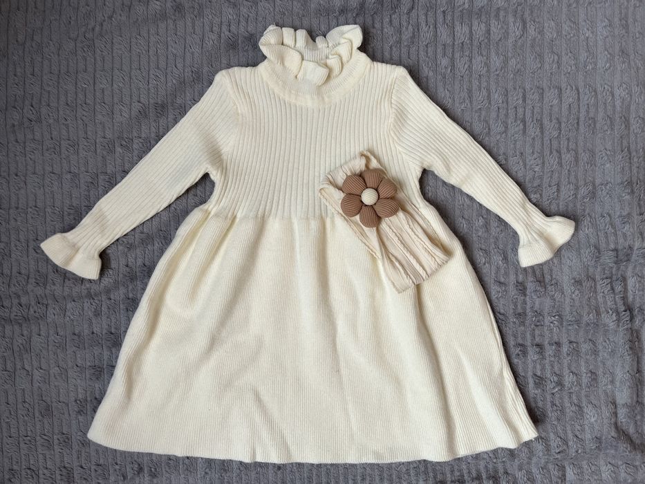 Сукня для дівчинки 12-18 місяців