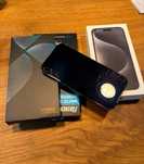 Sprzedam swój poprzedni telefon - iPhone 15 Pro Max 256 GB 92% bat.