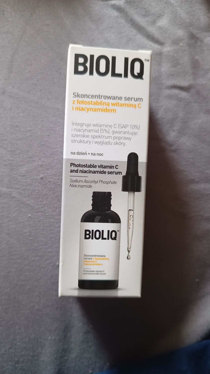 Bioliq Skoncentrowane serum z fotostabilną witaminą C i niacynamidem n