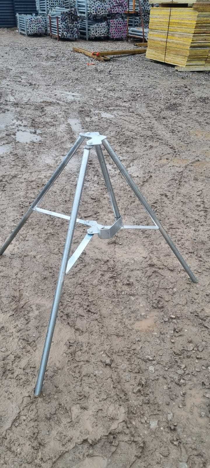Stemple metalowe sztyce szalunki stropowe trójnogi dźwigary doka peri