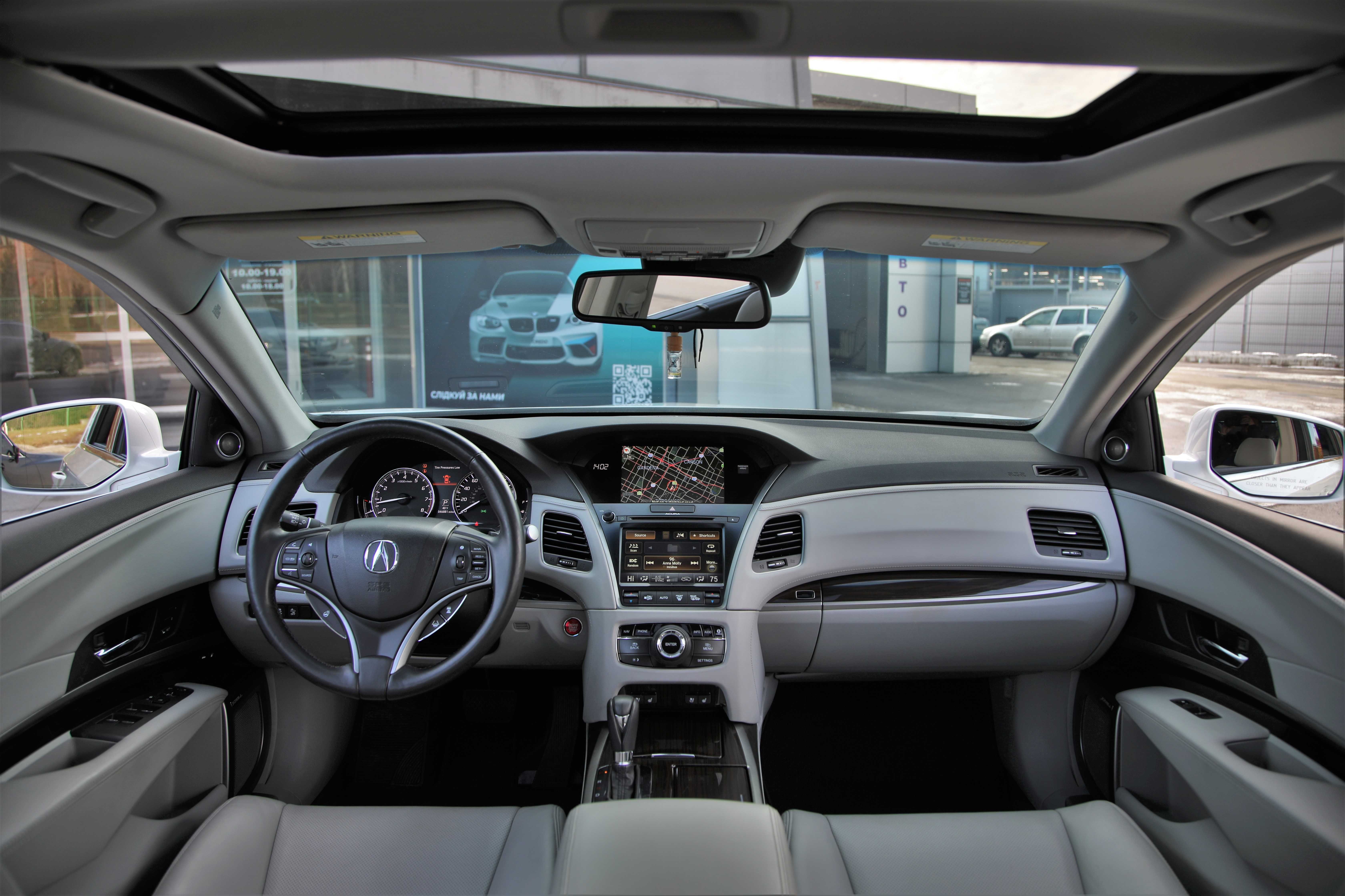 Acura RLX 2016 року