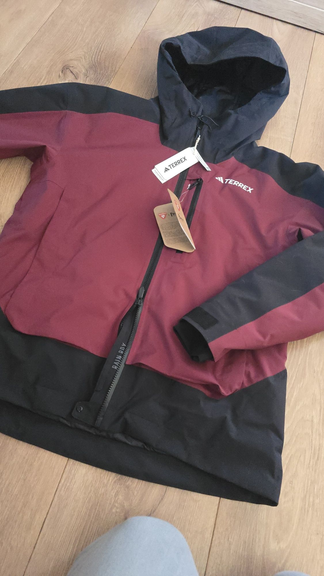 Męska kurtka Adidas Terrex Xperior 2L RAIN.RDY roz. L