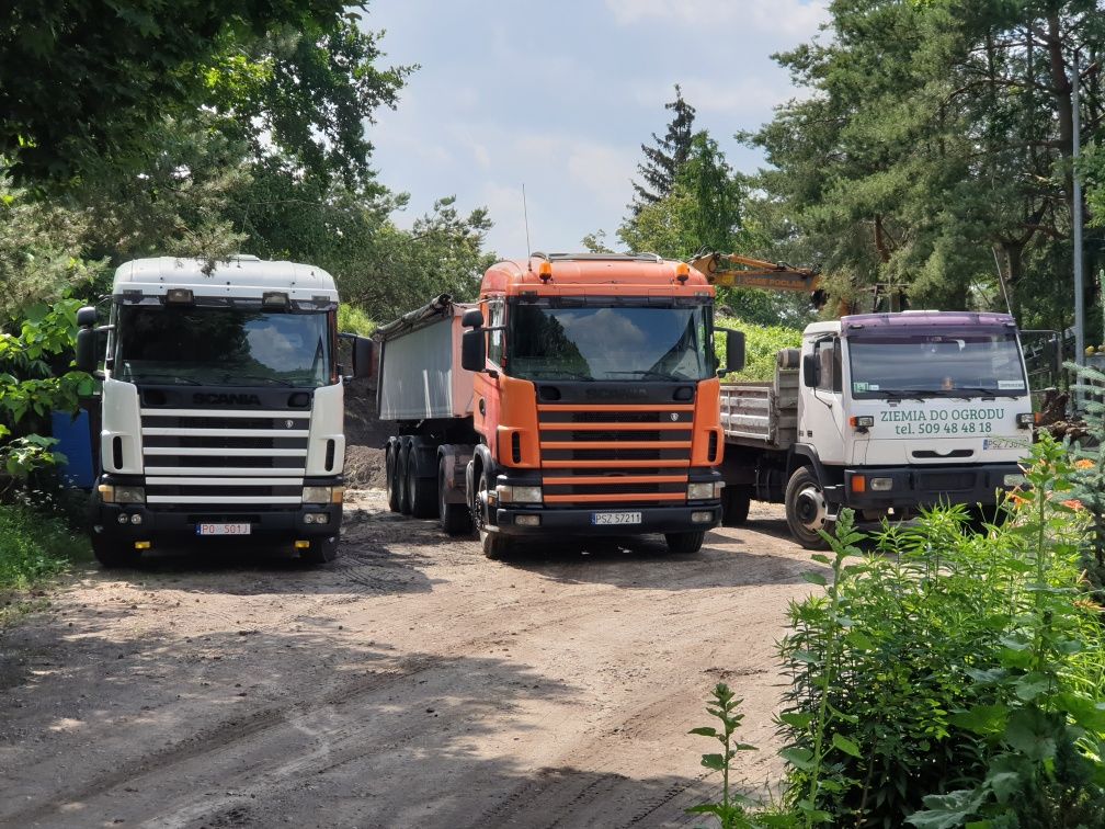Hakowiec transport kontenerów hakowych