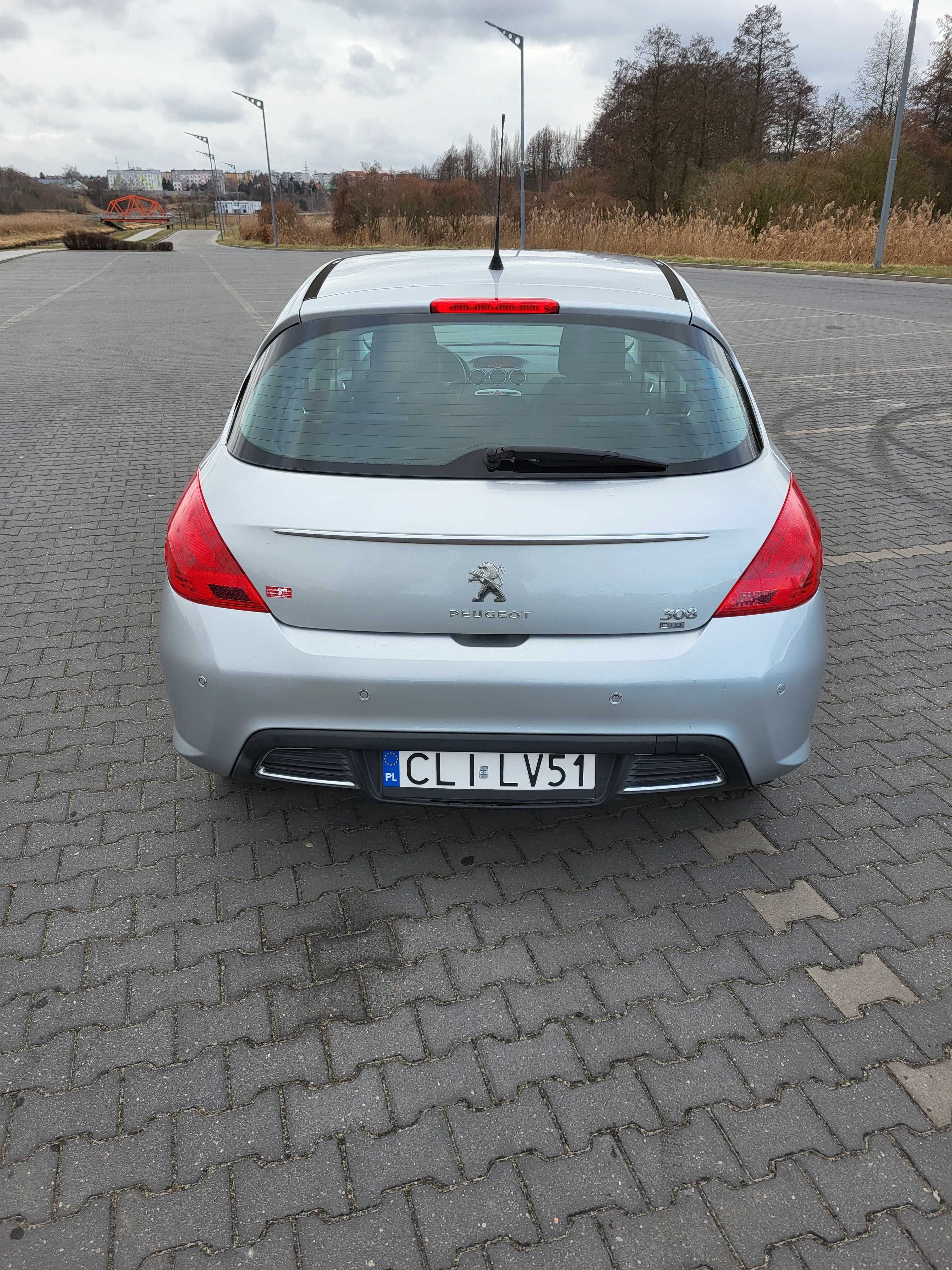 Peugeot 308 1,6 hdi 2012r