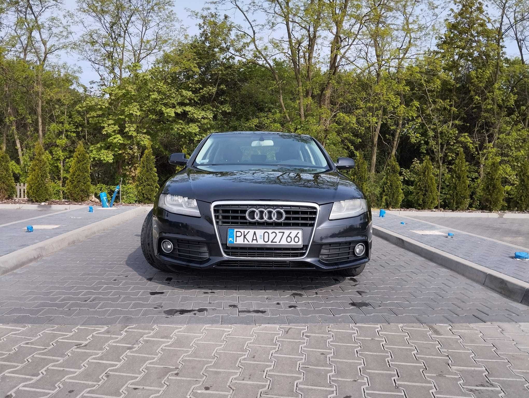 Audi A4 B8 2,0 TDI bogato wyposażony NISKI PRZEBIEG prywatnie