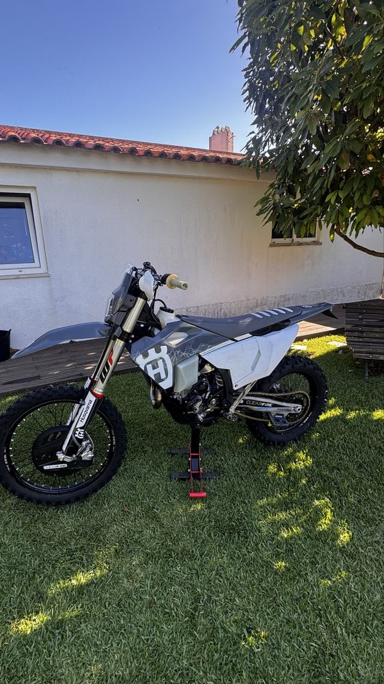 Husqvarna FE 350 PRO 2024