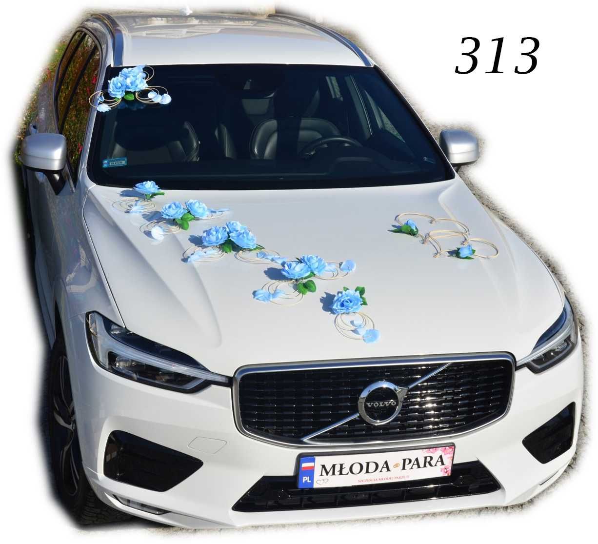 Niebieska dekoracja samochodu na samochód do ślubu POLECAMY 313