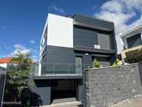 Casa / Villa T3 em Funchal (Santa Maria Maior) de 183,00 m2