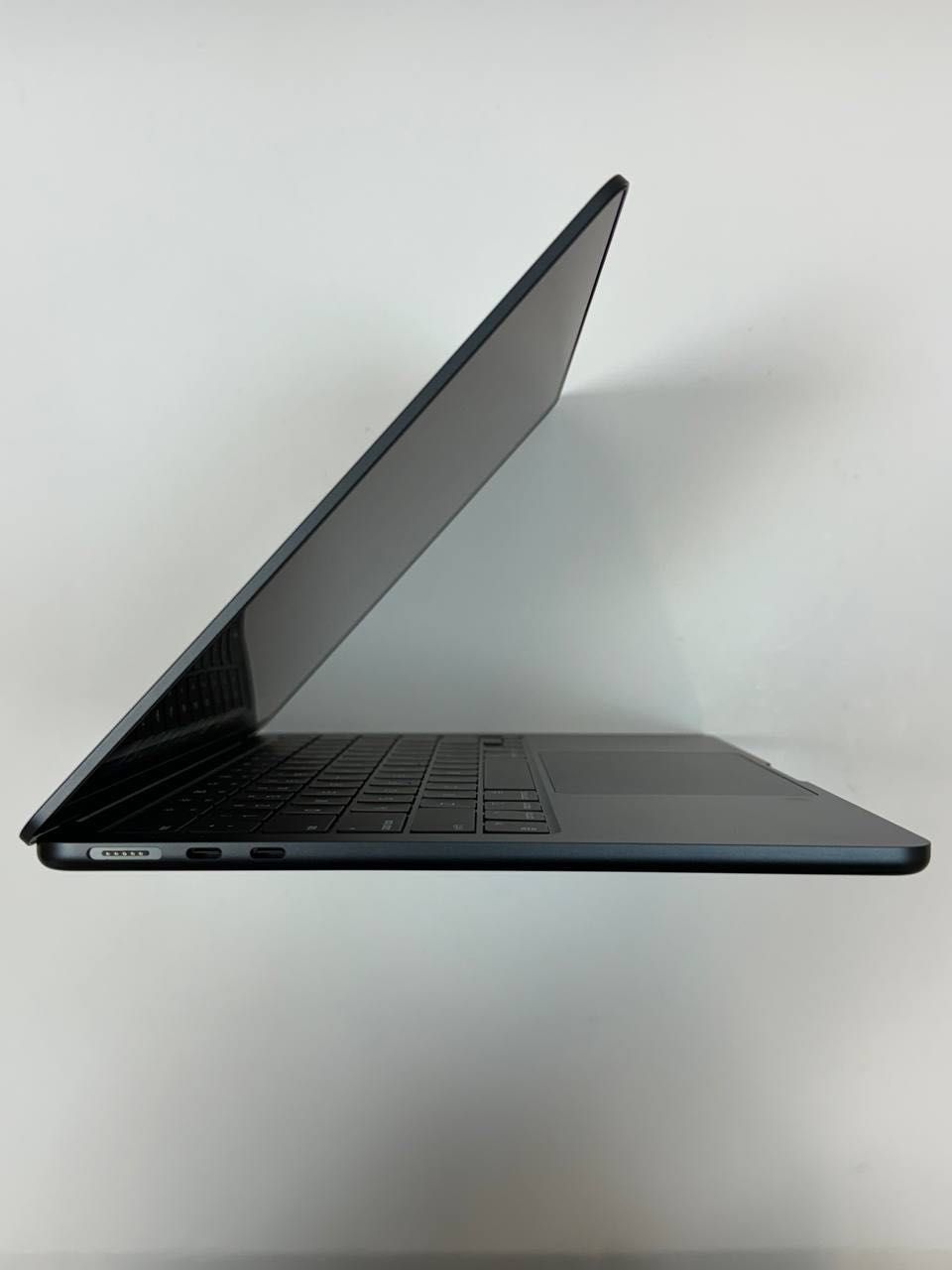 MacBook Air 13' M3 8/512 Midnight