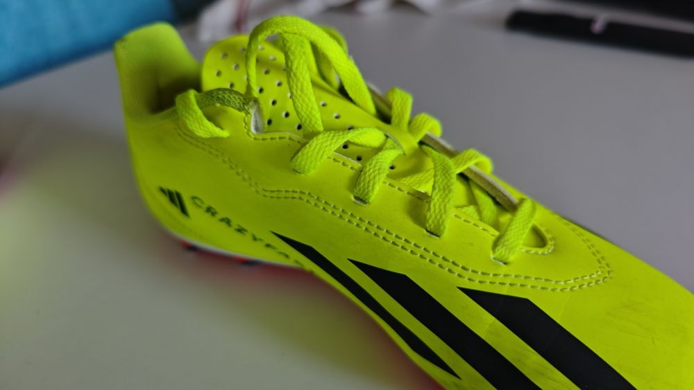 Chuteiras ADIDAS de criança