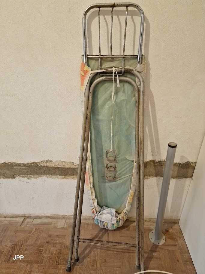 Recheio de casa - Lote para venda Feira da Ladra / Bagageira