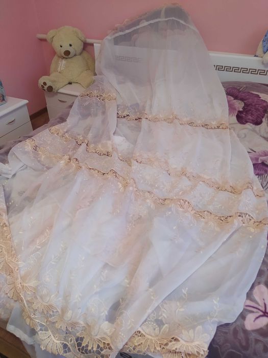 Продам тюль 2 шт 3,5 і=3,6 м за дві 350грн  і є ще такі штори