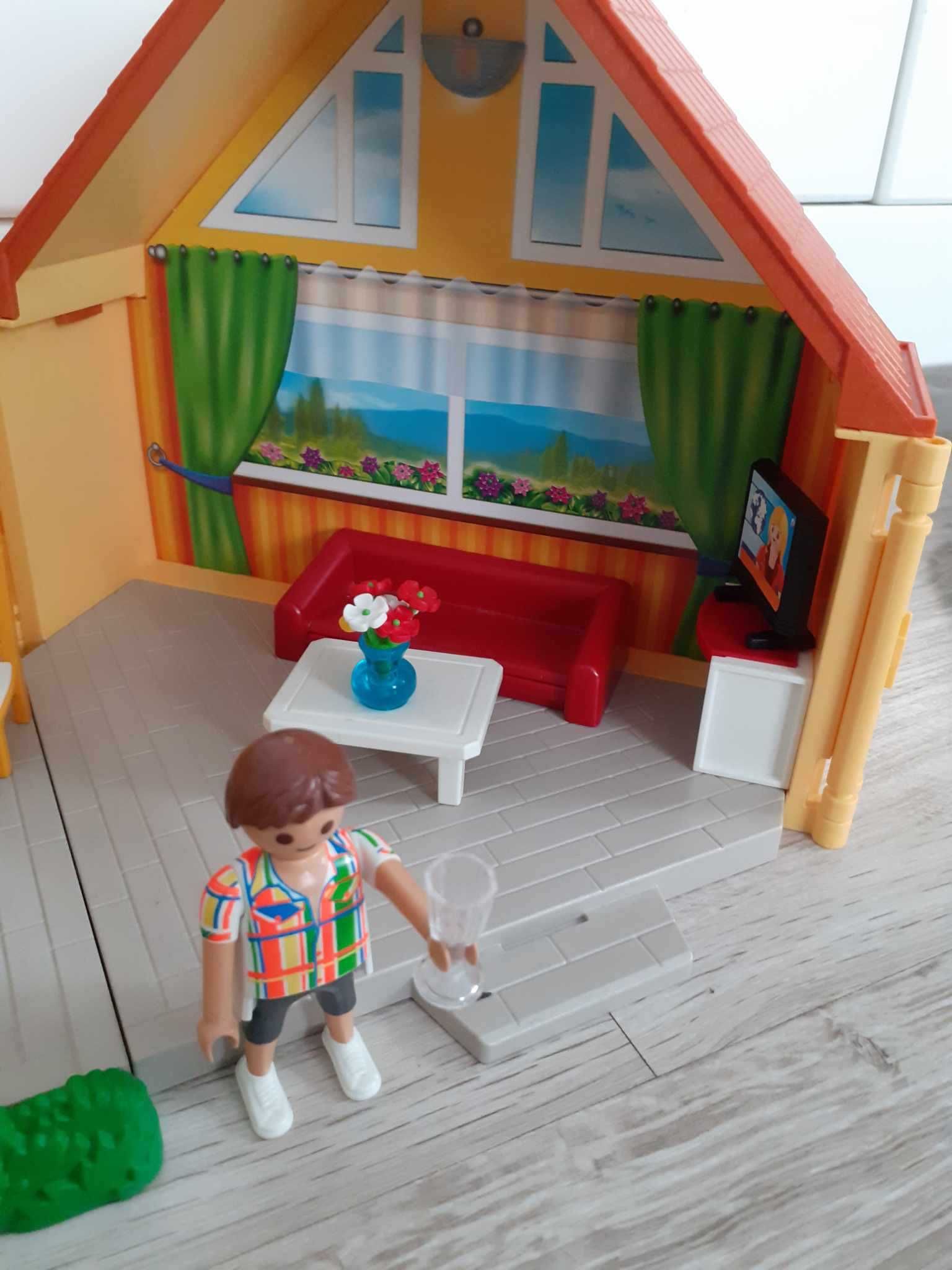 Playmobil zamykany domek