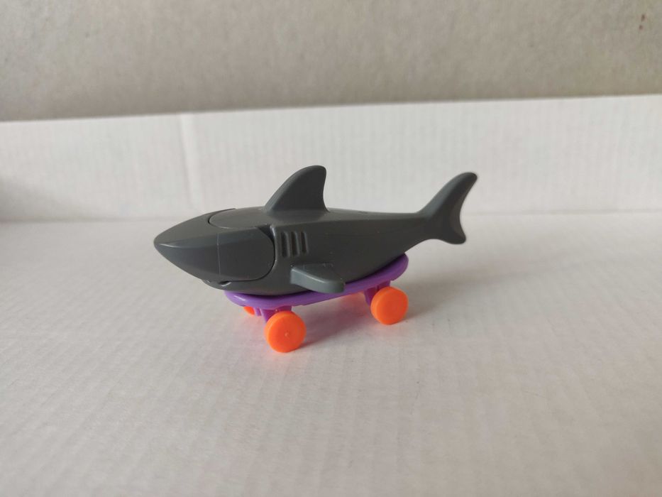 Акула серая большая для Лего Lego Вода Shark на скейте, 7 см.