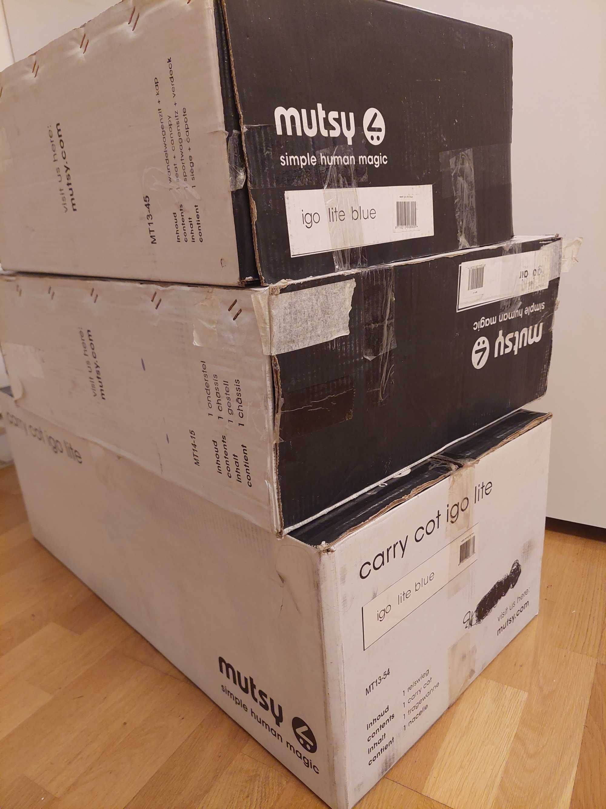 Wózek Mutsy Igo - zestaw gondola , spacerówka, pokrowiec