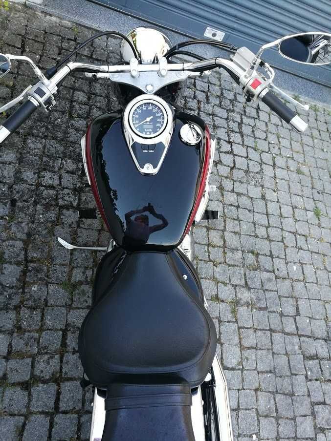Suzuki Intruder Volusia 800