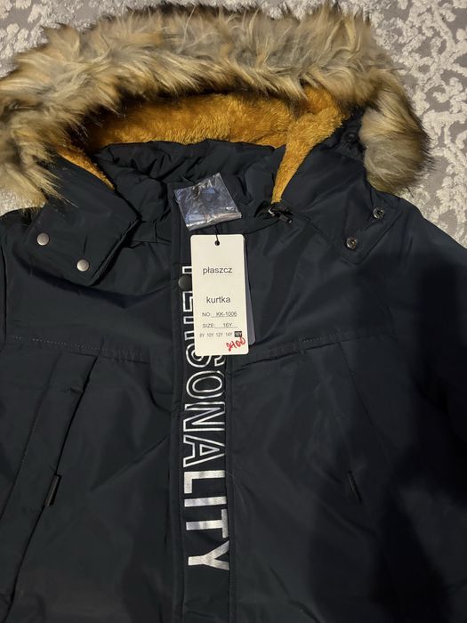 Зимова куртка.