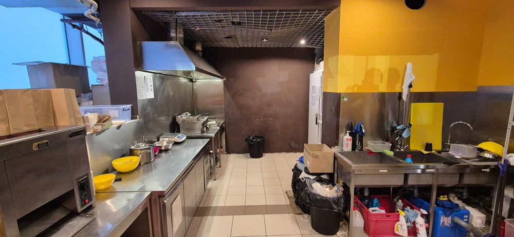 Без% Метро Політехнічний Інститут ТРЦ Smart Plaza Polуtech фасад 110м