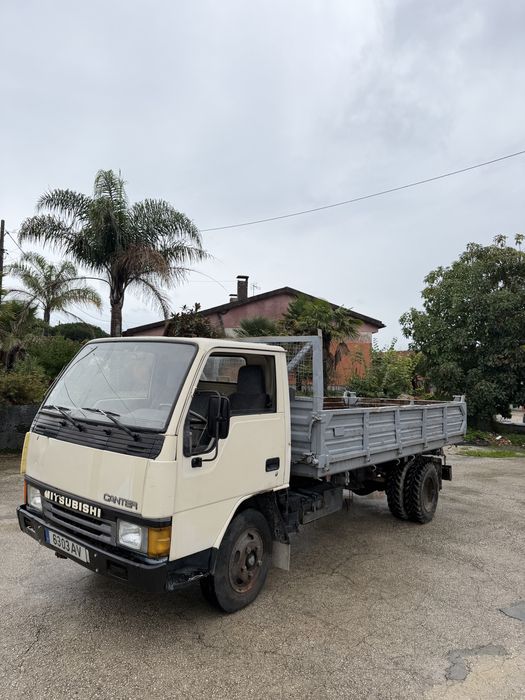 Mitsubishi Canter Tri Basculante