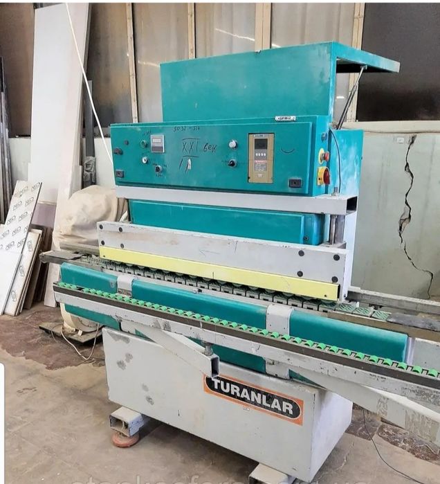 Станок на мебельно столярного производство