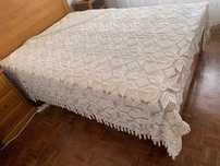 Colcha de renda feita à mão