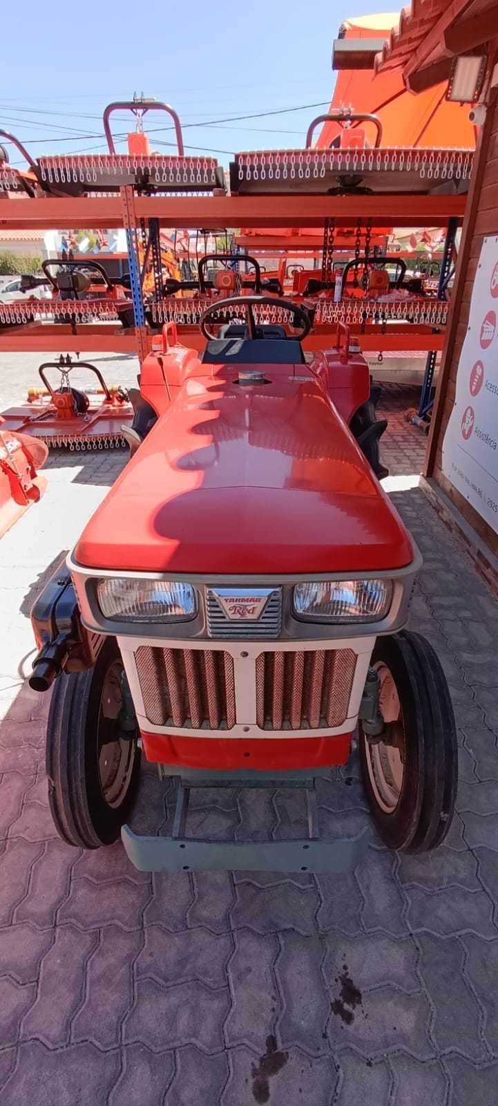 Yanmar     2000B
