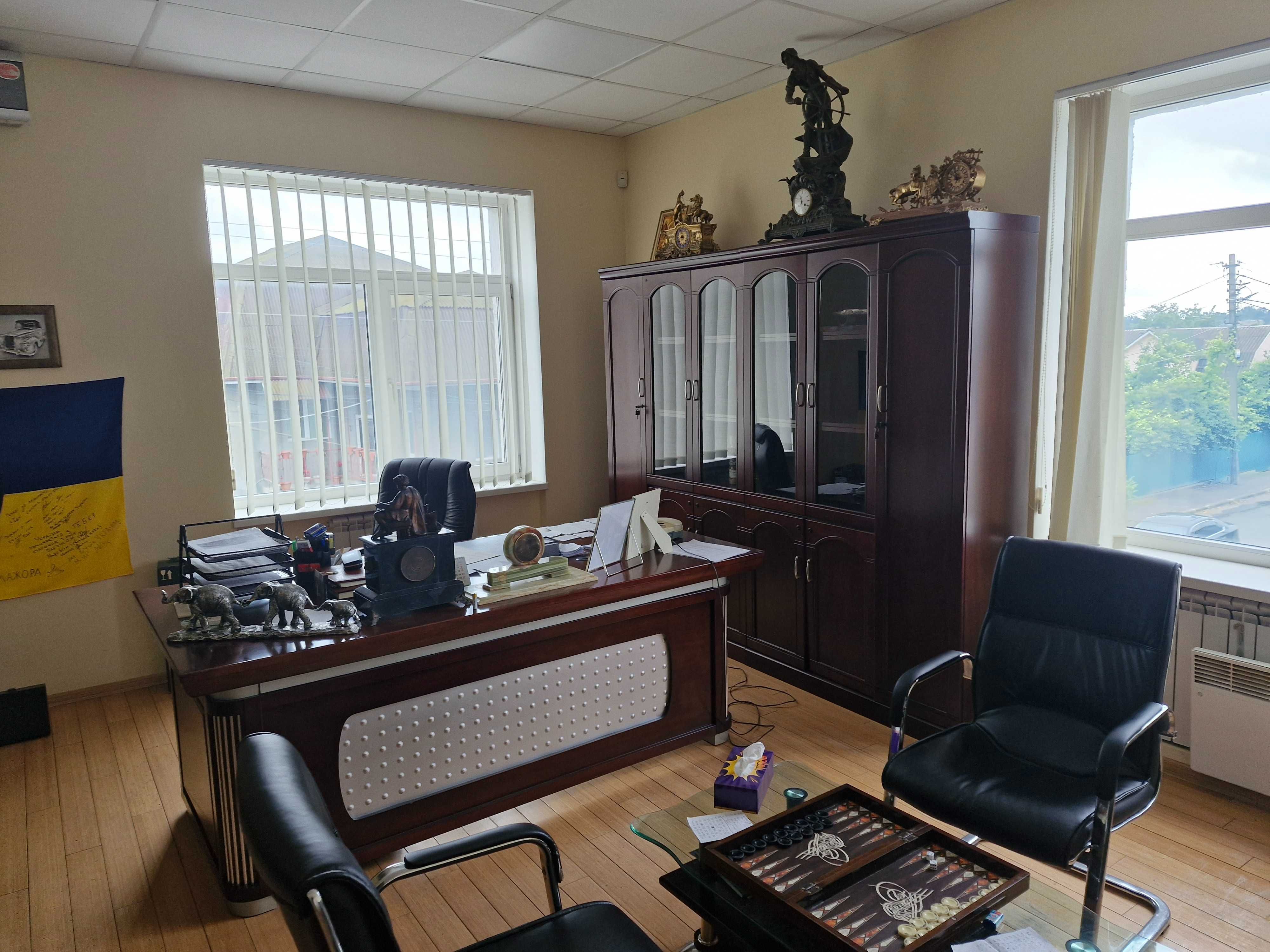 Оренда бізнес-центру 948 м² у м. Васильків