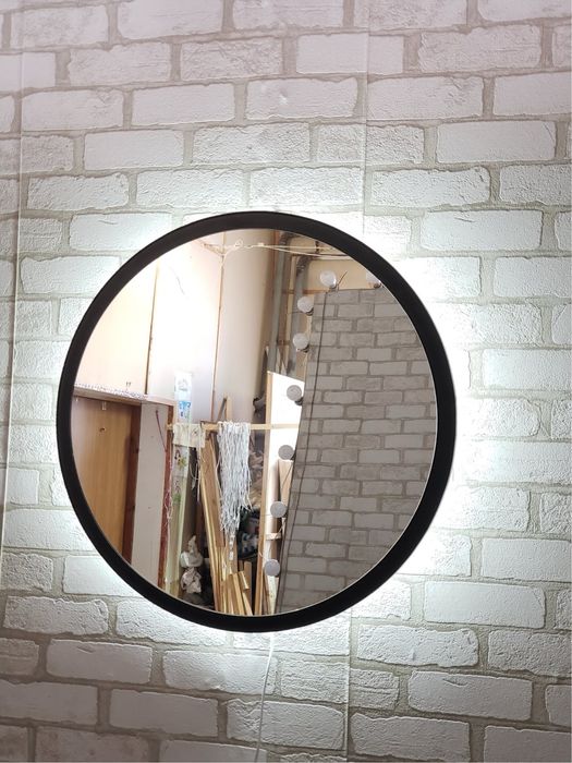 Круглі дзеркала з підсвіткою в ванну Зеркало с подогревом и подсветкой