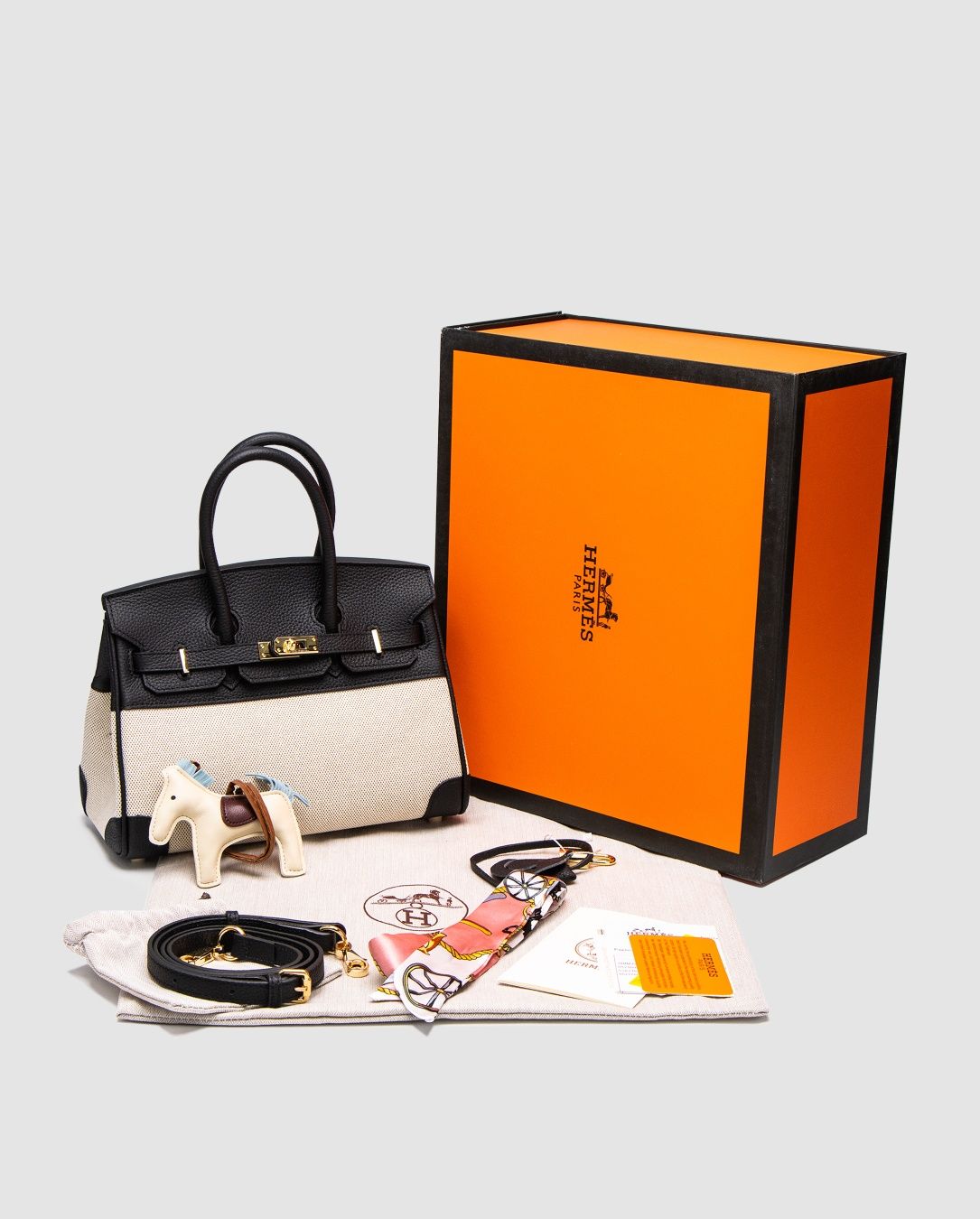 Сумка жіноча шкіряна через плече Hermes Birkin 25 Black Canvas