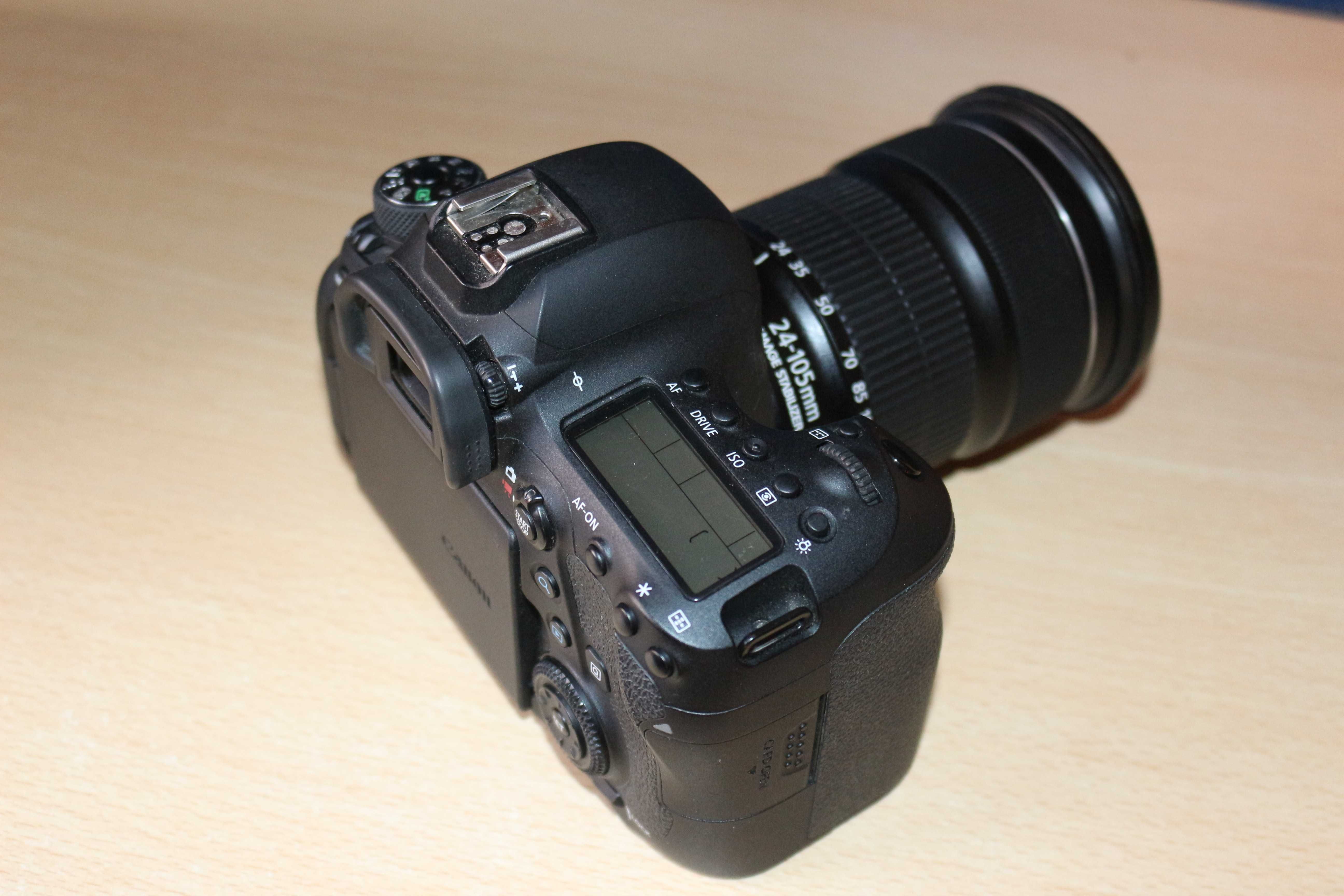 Canon 6D Mark II + 24-105 IS SMT + 2 Baterias + Carregador.