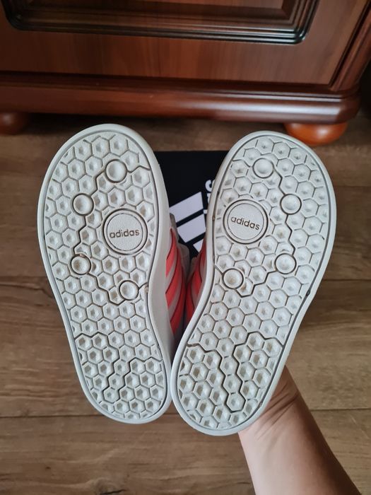 Buty sneakersy adidas r. 26