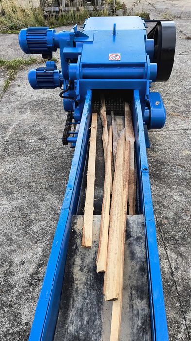 Rębak do zrzyn Klockner 160/400 , 2 wt+1, 55 kw