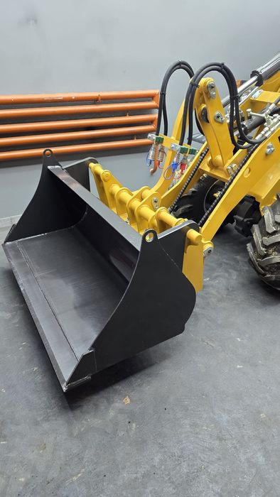 Ładowarka kołowa Berger Kraus BK906 silnik Perkins Euro 5