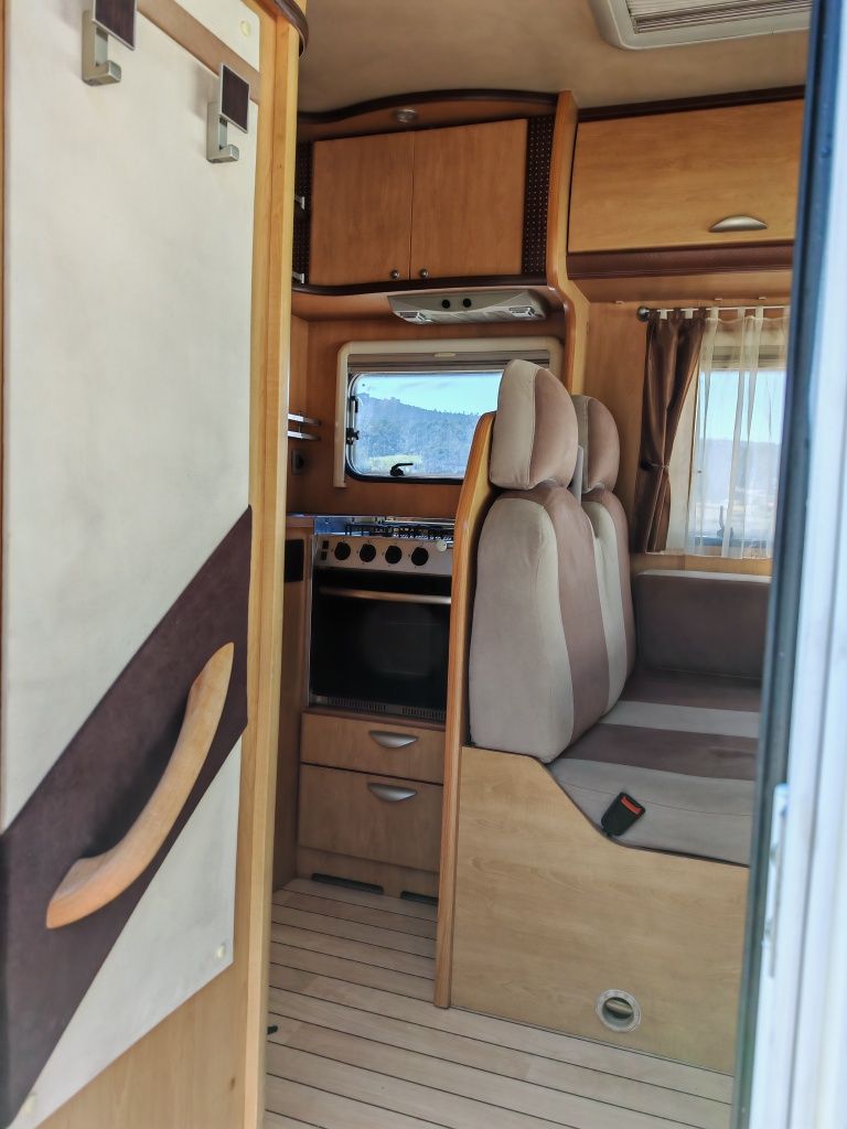 Autocaravana cama central