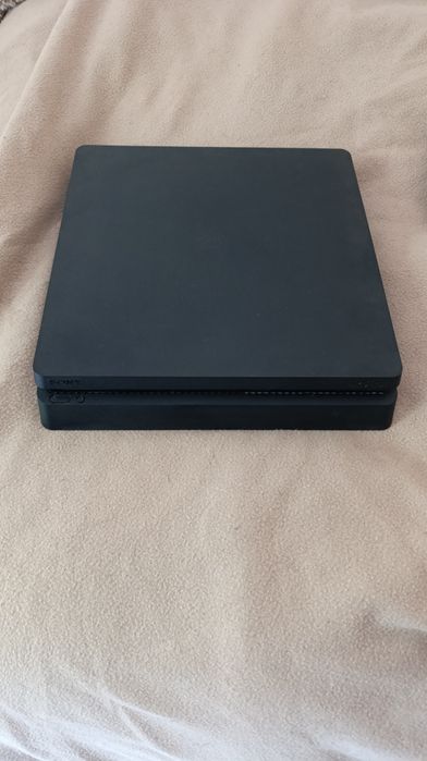 PlayStation 4 Slim 1TB