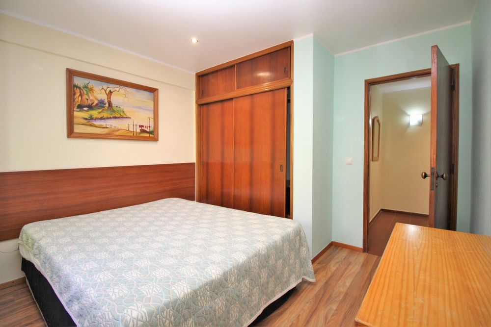 Apartamento t2 125m2 no centro de armação de pêra