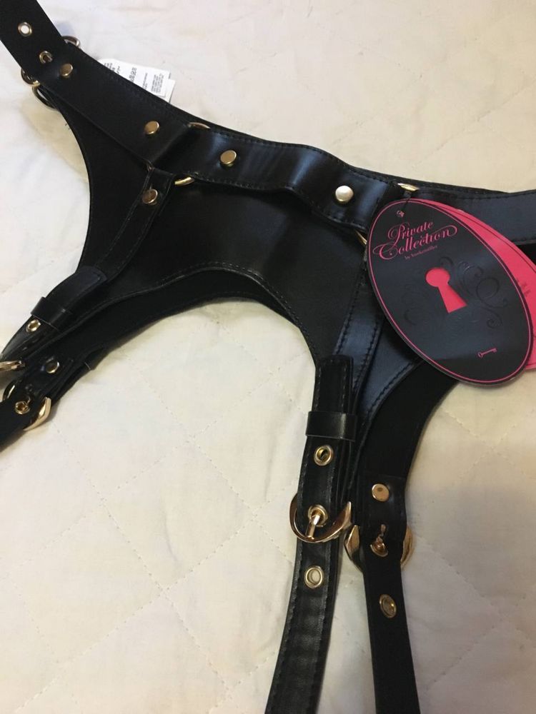 Пояс шкіряний для панчіх hunkemoller