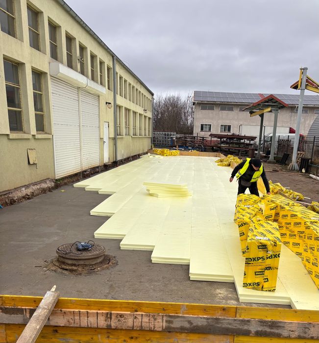 stan deweloperski/stan surowy/ciepłe płyty fundamentowe/prace ziemne