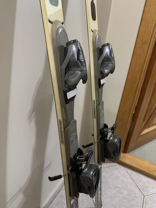 Продам лижи dynastar