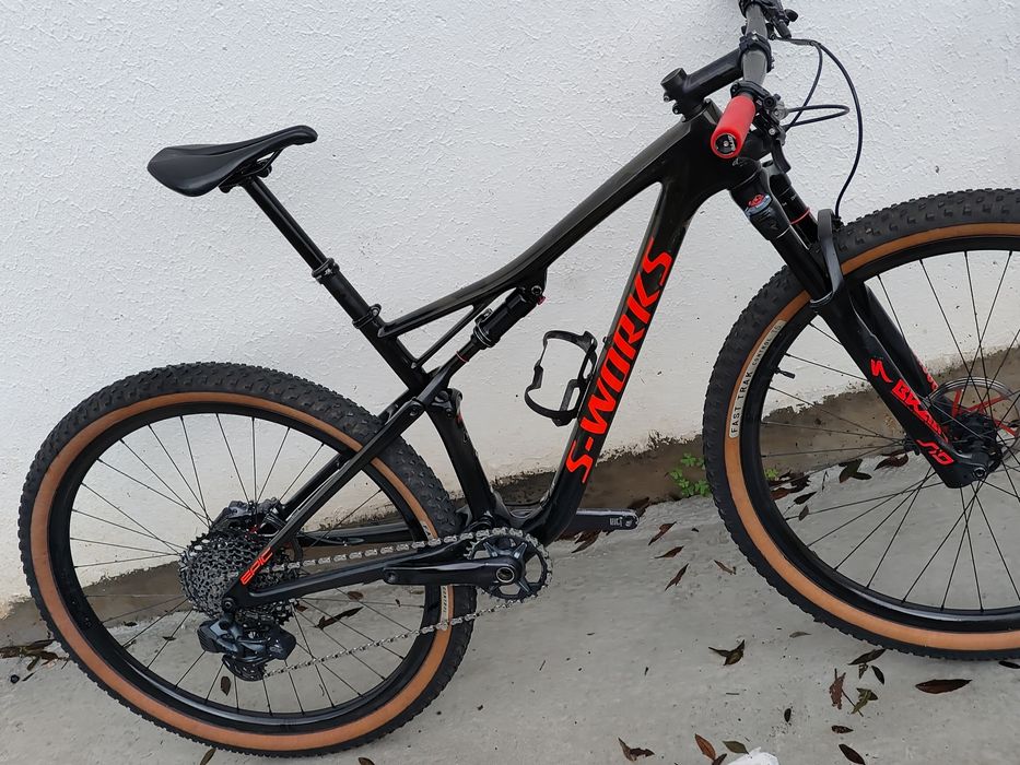 Specialized Epic s-worS( aceito retomas)
Transmissão 1x12 A