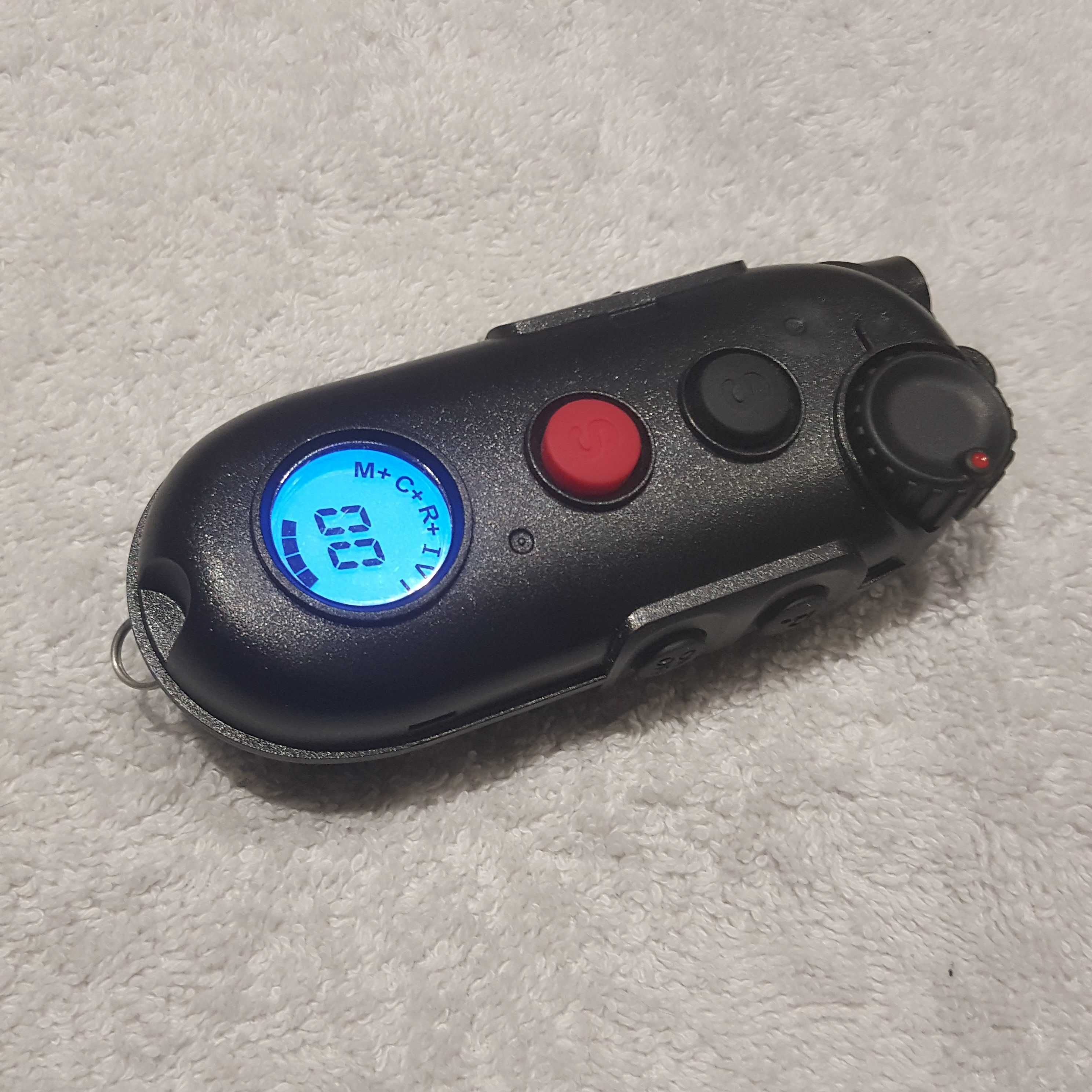 obroża nadajnik edukator elektroniczna na 3 psy e-collar pe-900 USA