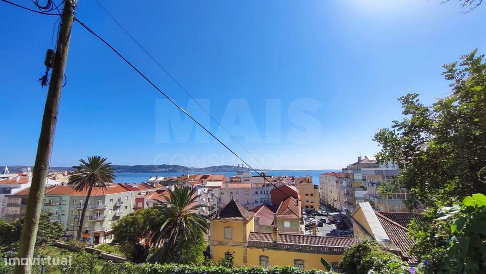 T1 + 1 Dafundo Remodelado Vista Rio e Terraço