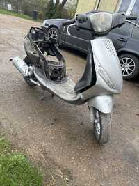 Skuter Piaggio zip