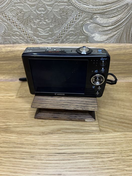 Цифровий фотоапарат Canon IXUS 75 Silver