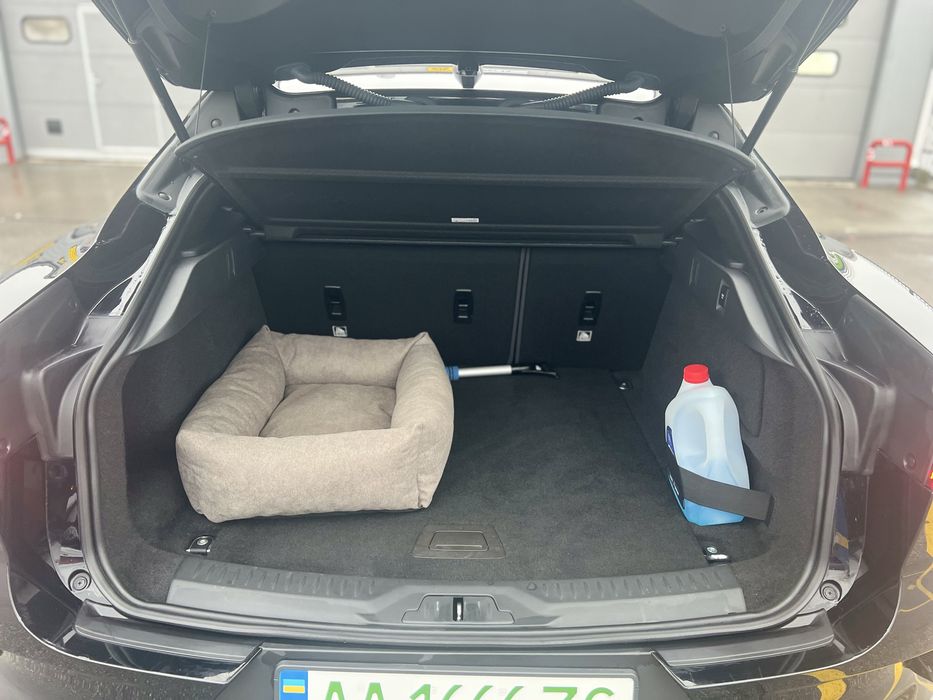 Jaguar I pace 2018